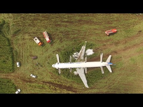 Видео с беспилотника с места жёсткой посадки А-321 в Подмосковье