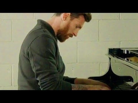 Lionel Messi play Champions League tune on Piano 🎶🎹