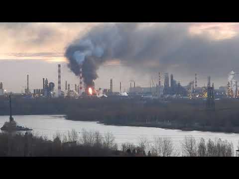 Пожар на МНПЗ в Капотне, горит Московский нефтеперерабатывающий завод 8:00 17.11.2018г.