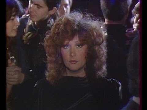 Алла Пугачева - Без меня (Новогодний огонек 1984/1985)