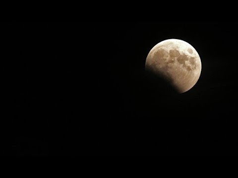Самое продолжительное полное лунное затмение XXI века