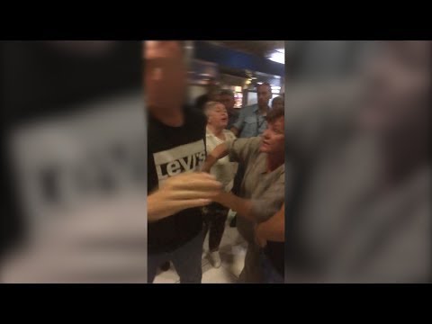 Задержка рейса с туристами из Волгограда спровоцировала потасовку в аэропорту Греции