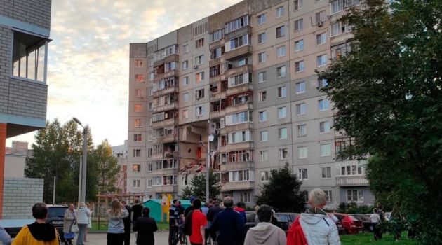 В Ярославле обрушился жилой дом после взрыва газа
