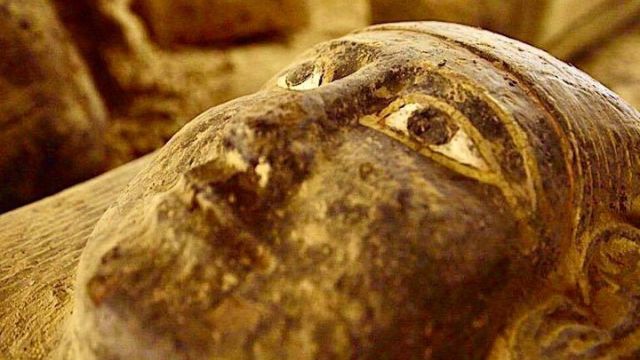 27 саркофагов обнаружили в Египте