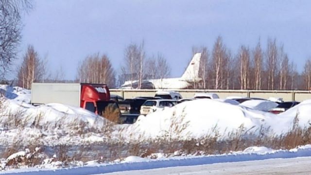 Ан-124 совершил жесткую посадку в Новосибирске