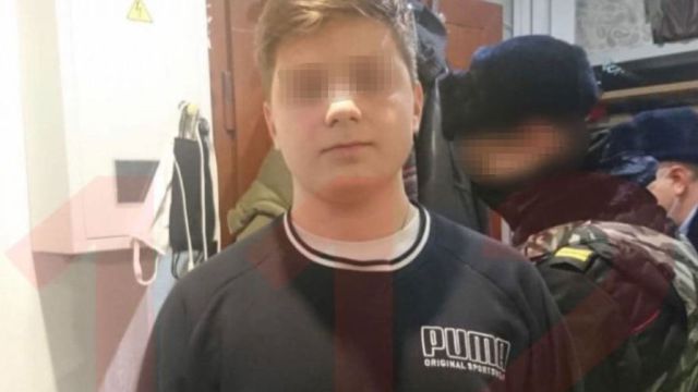 15-летний школьник пытался убить родителей в Петербурге