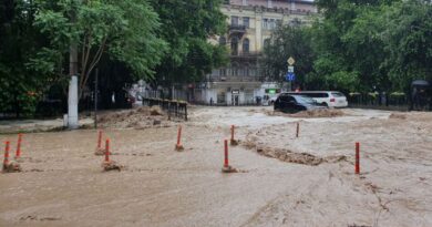 В Ялте ввели режим ЧС из-за наводнения