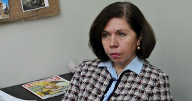 Елена Папанова