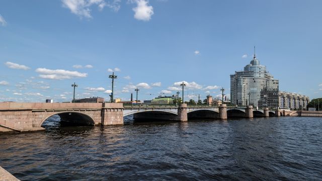 Сампсониевский мост в Санкт-Петербурге