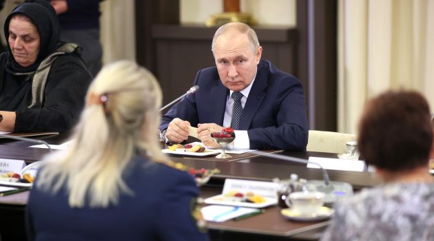 Владимир Путин на встрече с матерями военнослужащих — участников специальной военной операции