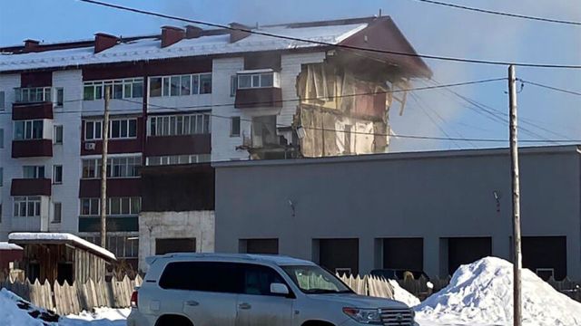 Взрыв в пятиэтажном жилом доме в поселке Тымовское на Сахалине