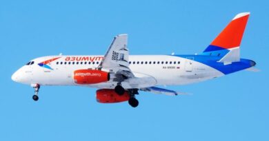 Sukhoi Superjet 100 авиакомпании Azimuth Airlines с бортовым номером RA-89085