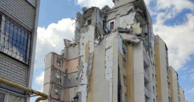Жилой дом обрушился после взрыва в Саратове